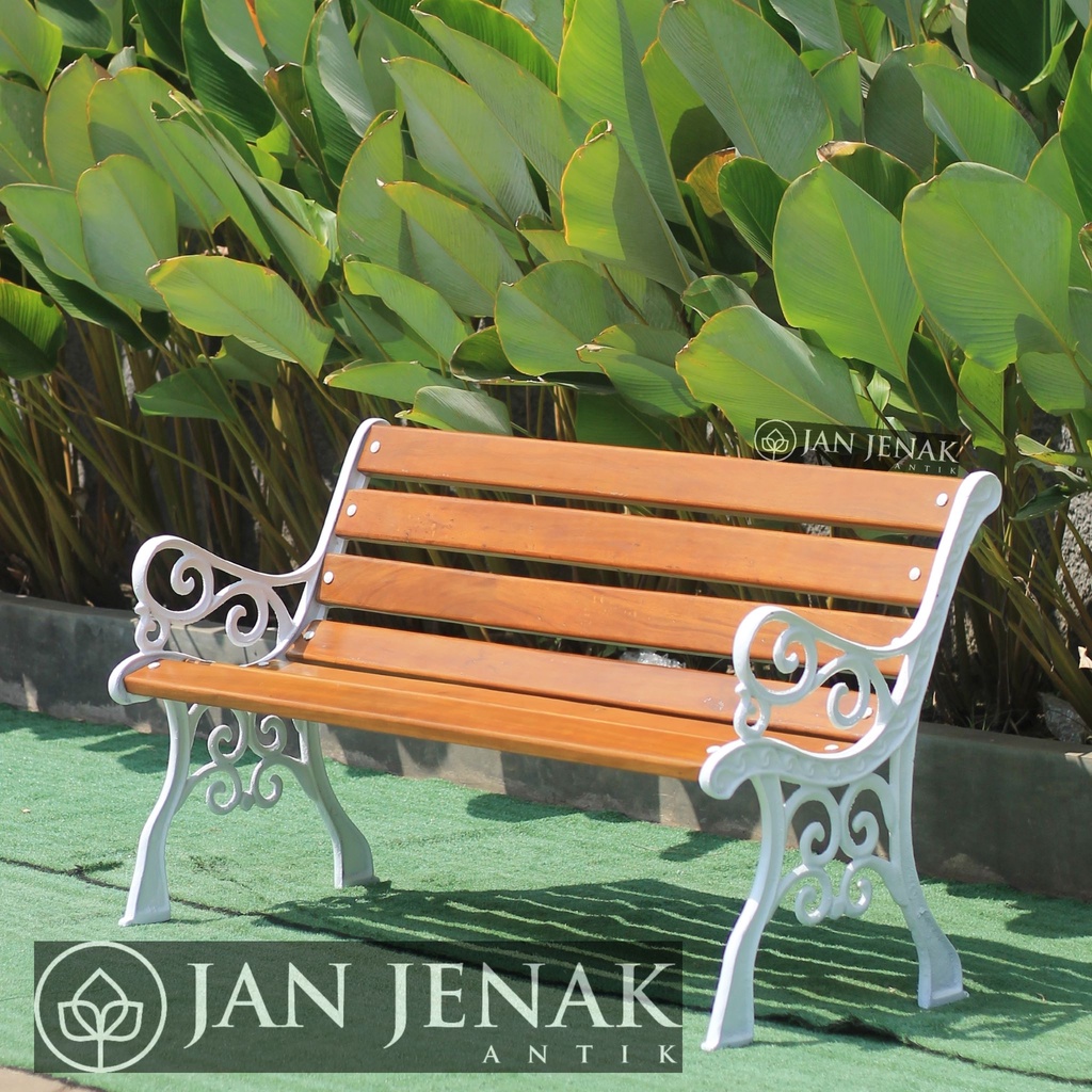 Kursi Taman Besi Cor model Vienna