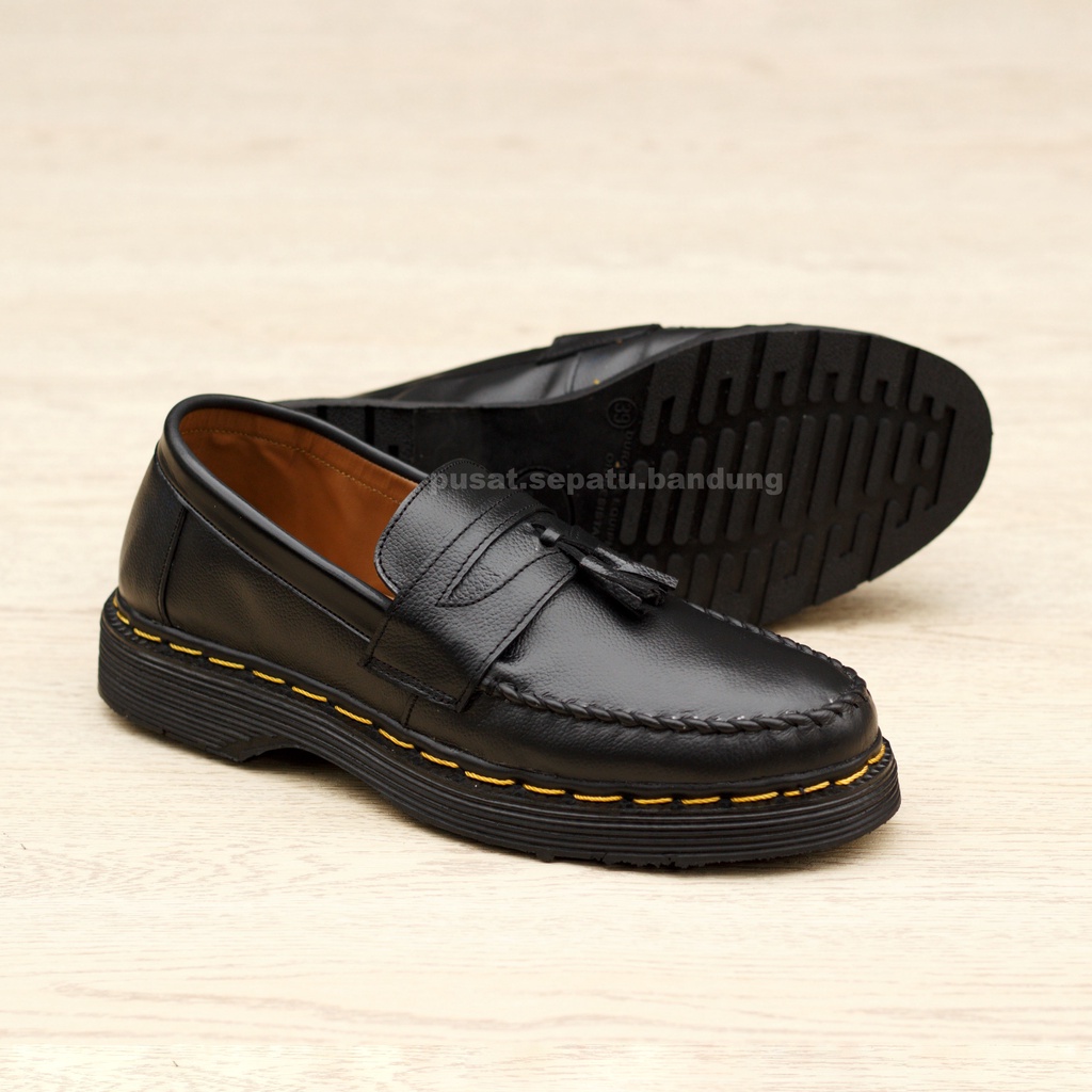 Sepatu Docmart Pria Original 100% Slip On Kulit Asli Keren Casual Hitam Buat Jalan Jalan Terbaru Kerja Kantor Pantofel Formal Pesta