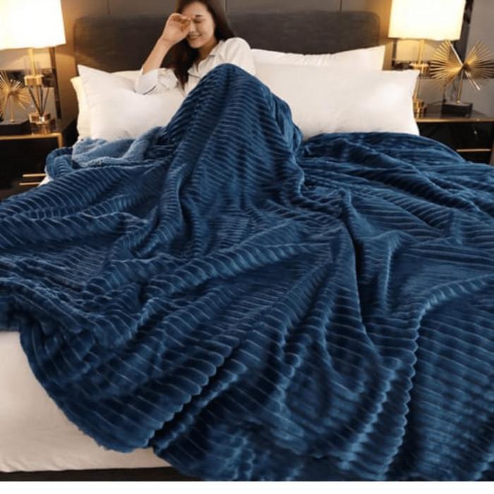 Selimut Bulu Halus Tebal Selimut Polos SALUR LIST Selimut Dewasa Jumbo