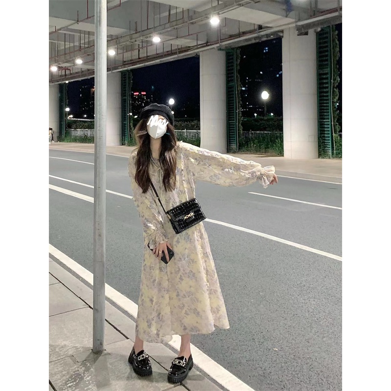 Red Kumikumi angin lembut dasi bunga gaun musim semi wanita rok lengan panjang desain rasa temperamen rok mid-length