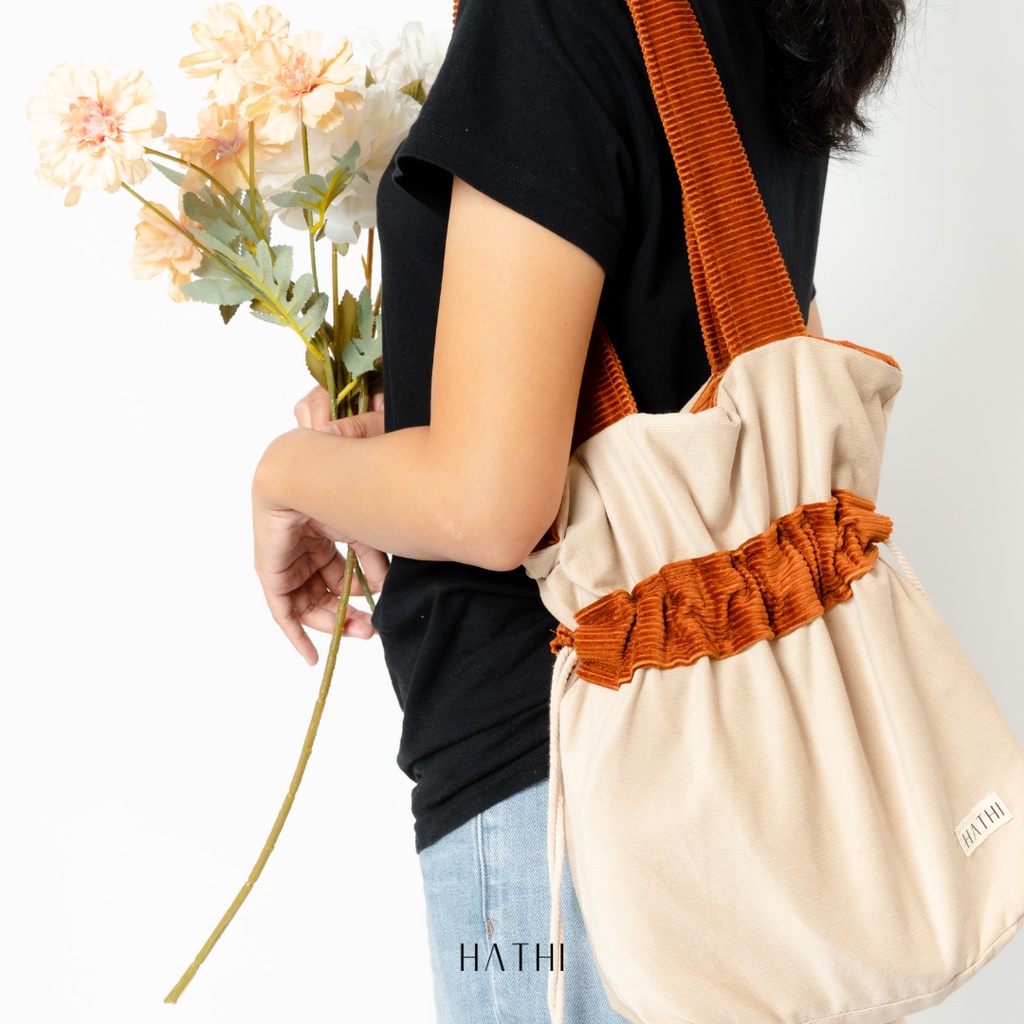 Tatty Drawstring Shoulder Bag // Tas Serut Corduroy // Tas Corduroy