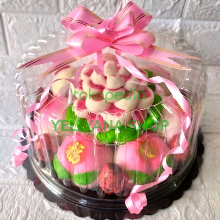 

Hampers Bakpao Hampers Manyue / Baby Born One Month / Mua Guek