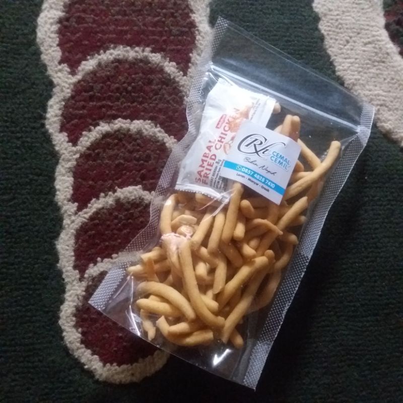 

Stik bawang free saus sambal kemasan pouch | snack 5.000 an | cemilan enak