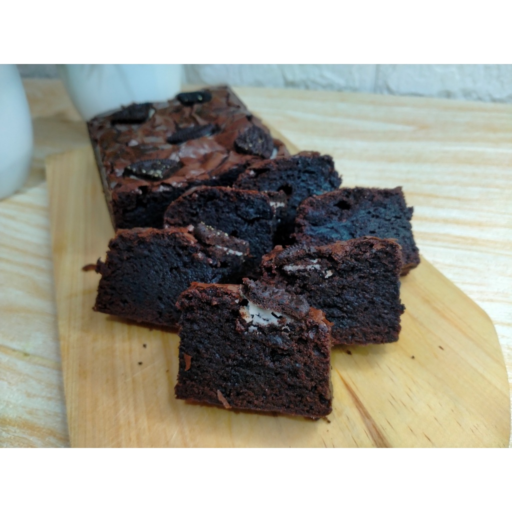 

Fudgy Brownies DOUBLE OREO VANILLA / Brownies Panggang - Papanda Bread (Small/ Medium)