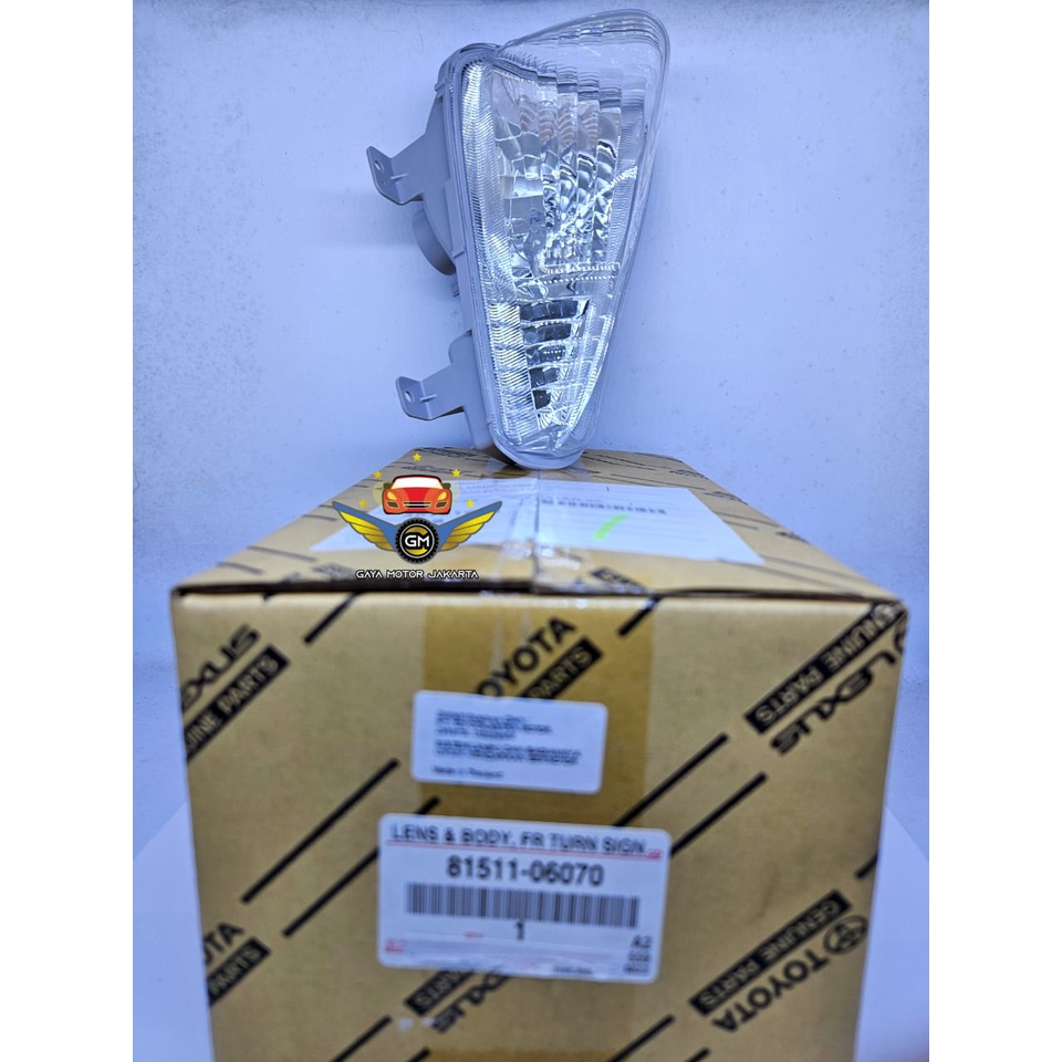 Lampu Sen Bemper-Sein Bemper Kanan Toyota Innova Reborn 81511-06070