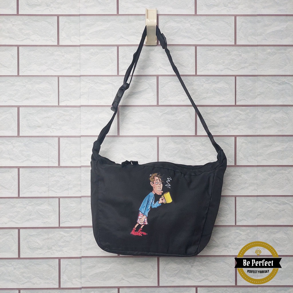 Sling Bag Waterproof , Tas Selempang Pria Wanita