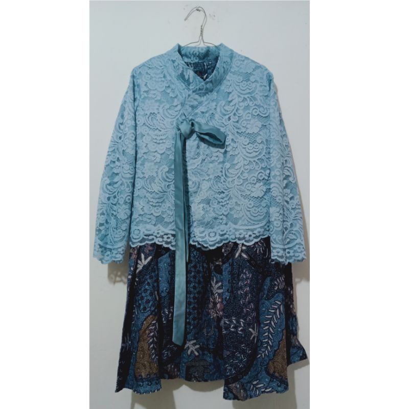 SEWA KEBAYA WISUDA KEBAYA HANBOK SEWA KEBAYA MURAH KEBAYA BRUKAT KEBAYA MODERN