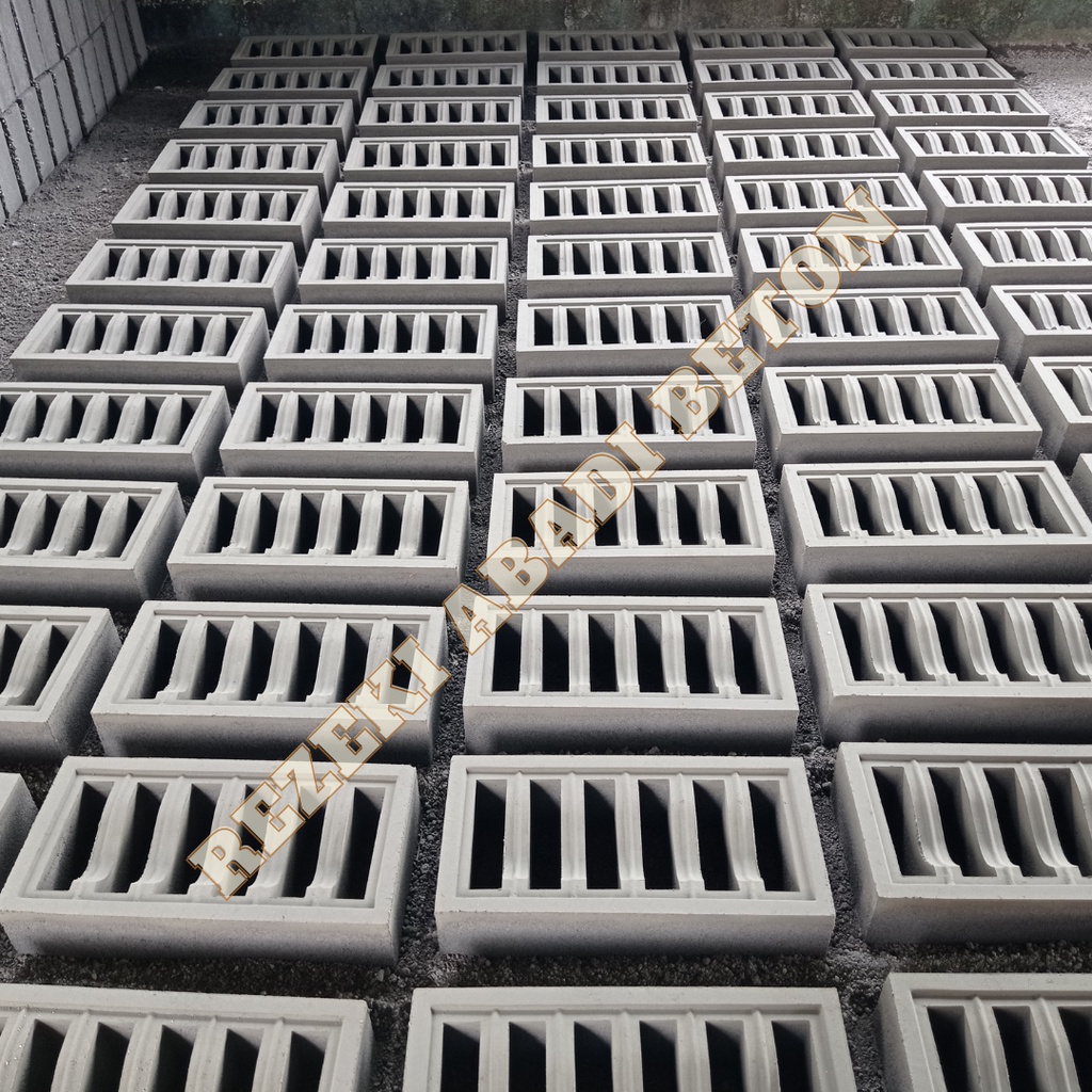 Loster Lubang Angin Rumah, Angin-Angin Rumah Minimalis Motif Krepyak Gelombang Ukuran 20x40 cm