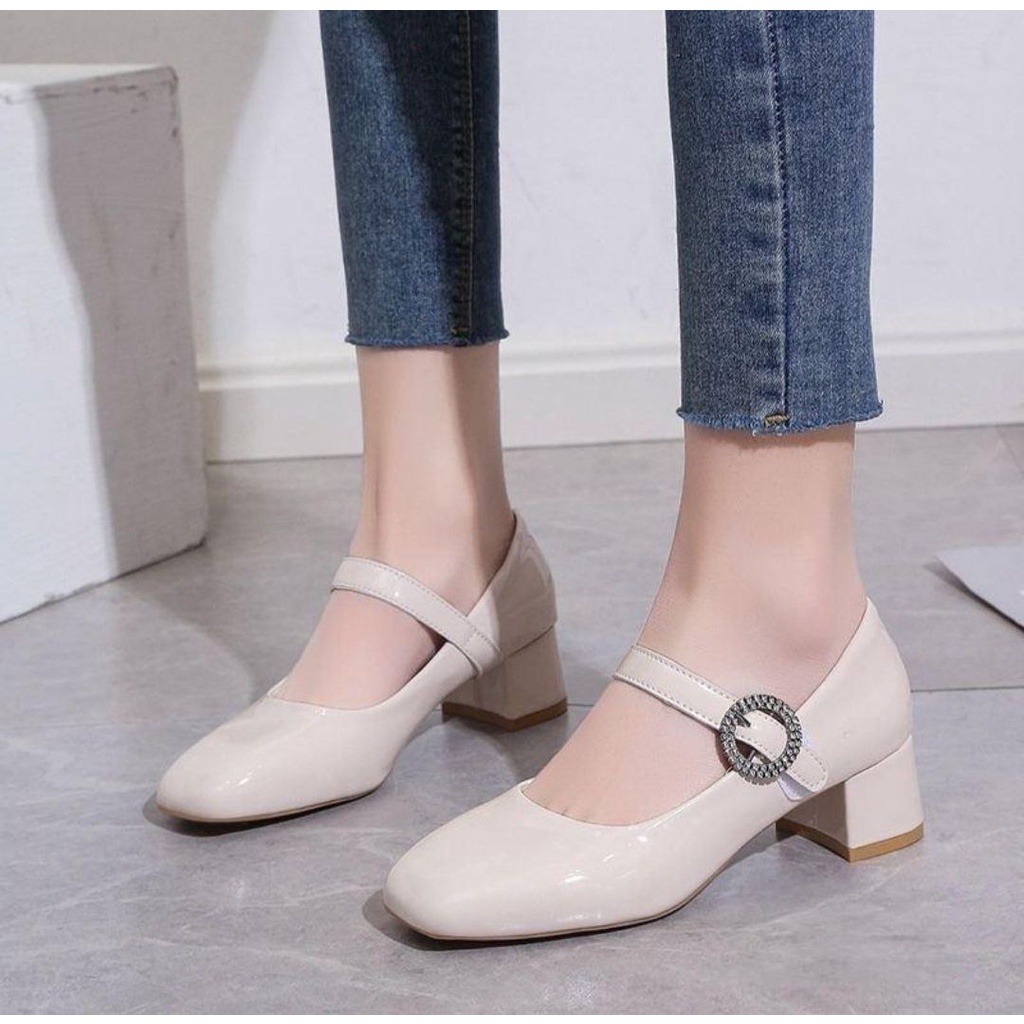 2040 Sepatu Heels Wanita Fashion Import Sepatu Kerja Dengan Tali Bisa COD (With Box)