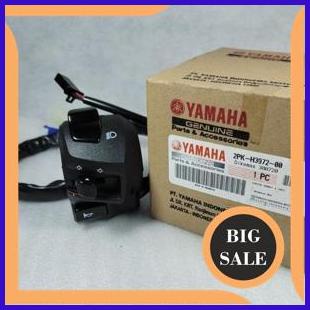 Holder saklar Yamaha R15 - R 15 bagian kiri Original 2PK-H3972-00 1M4R23 onderdil