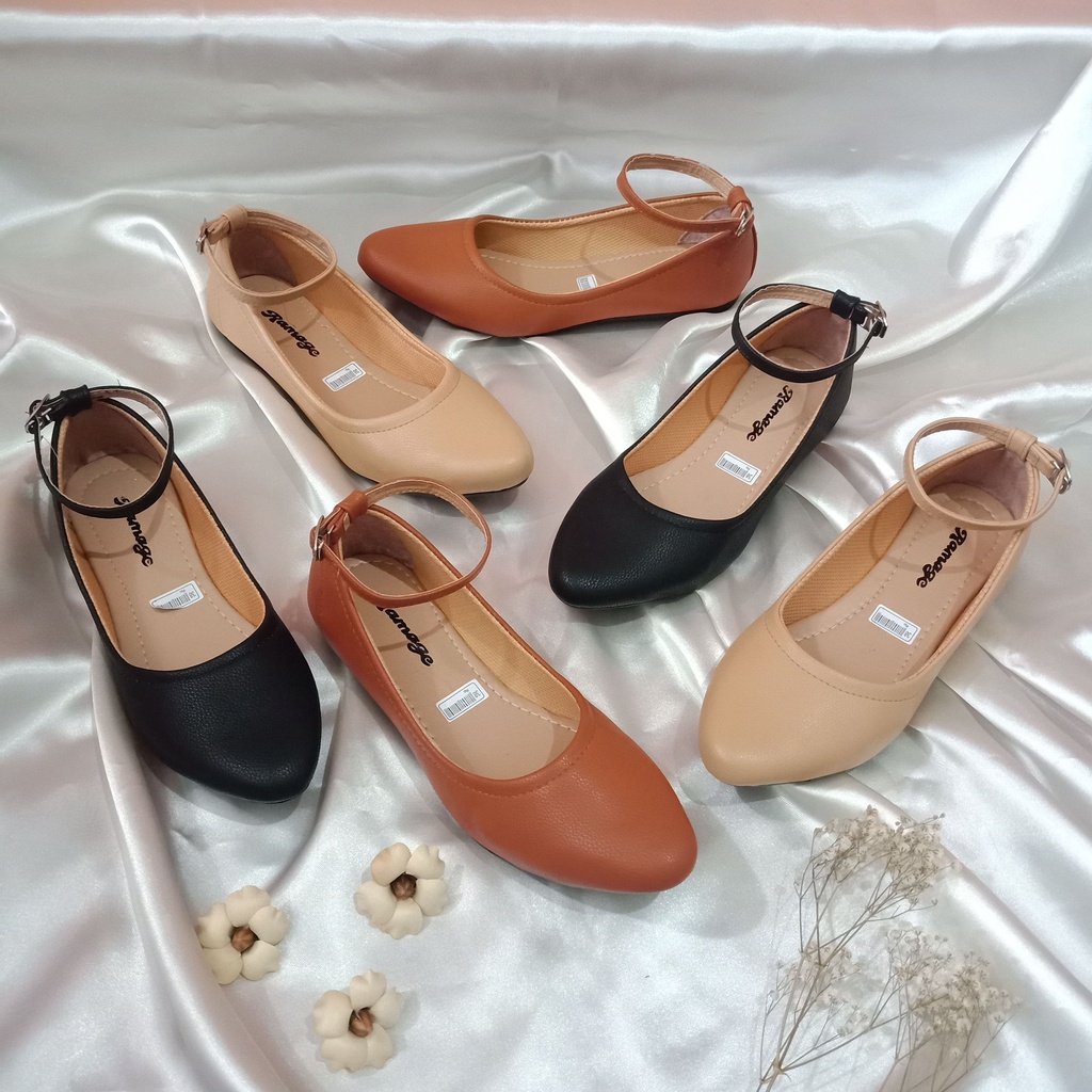 SIZE 41.42.43.44 Flat shoes Wanita Jumbo