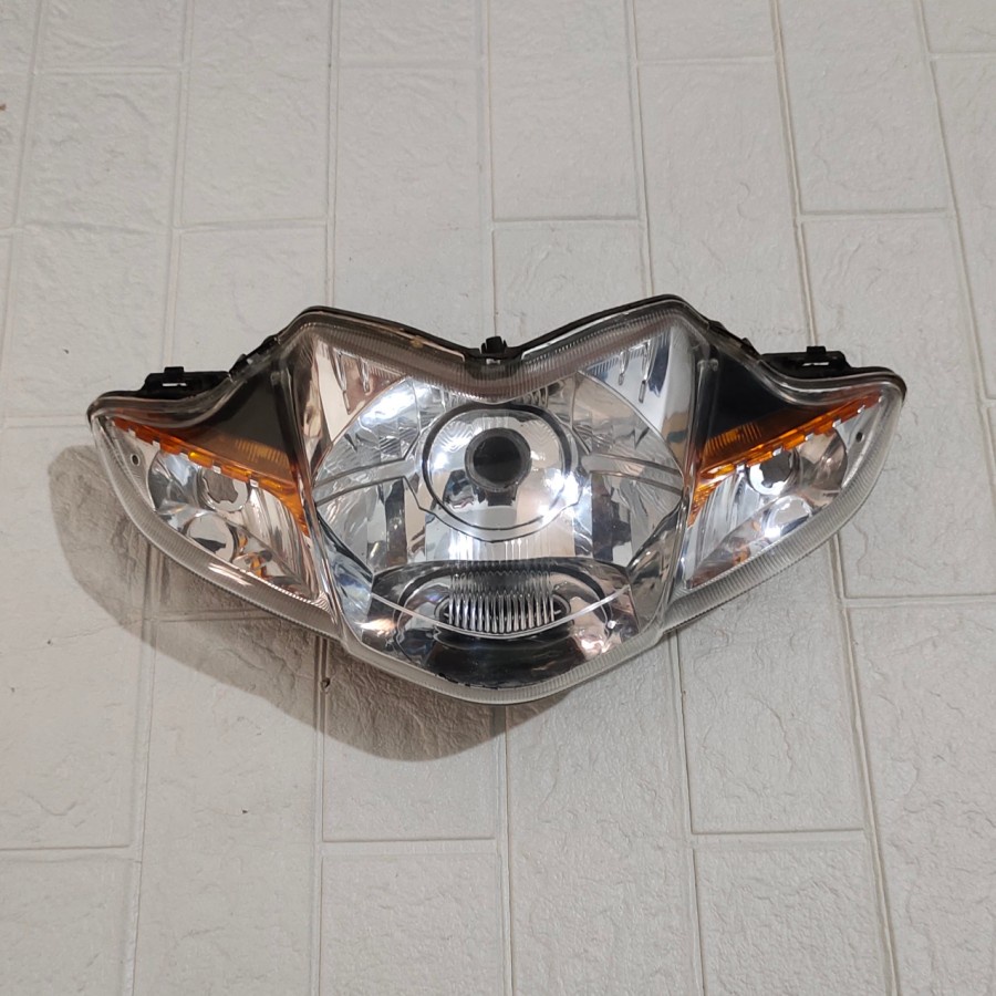 Reflektor Lampu Depan Honda Absolute Revo 110 / Revo nidji 110