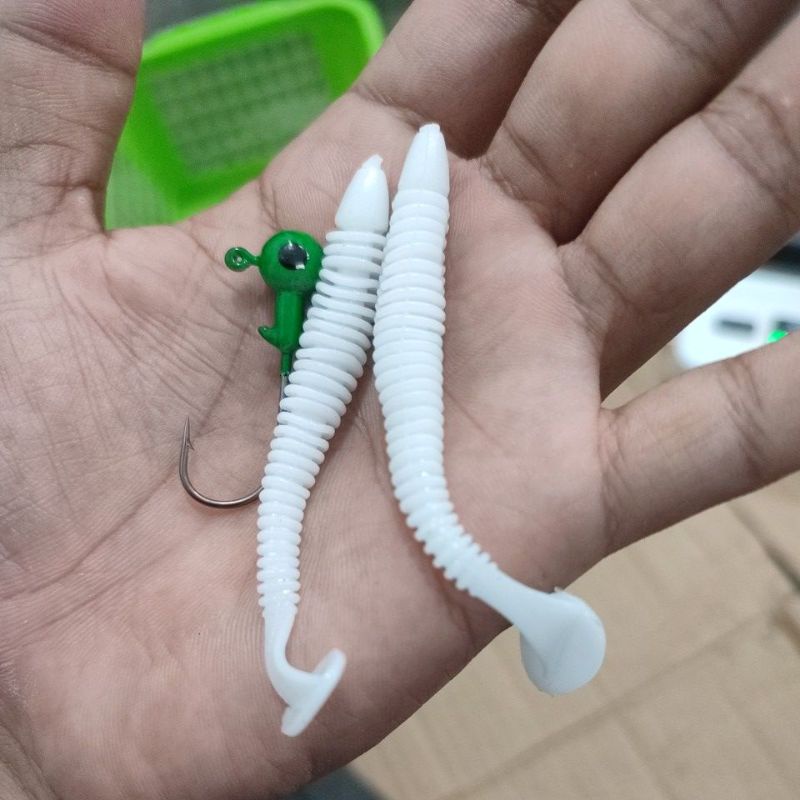 SOFT LURE CACING 7CM + HOOK 5GRAM