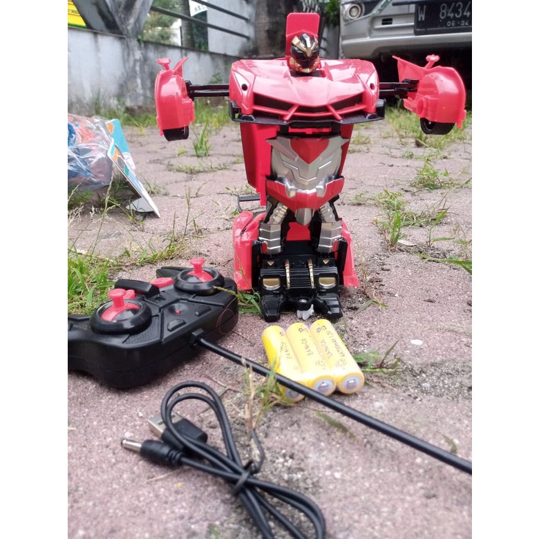 PAKAI CAS | Mainan Anak Mobil RC Lamborgini Bisa Jadi Robot PR 17272 /Mainan Mobil Remot Control  Be
