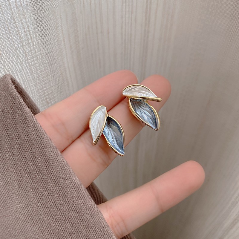 Anting Enamel Bentuk Daun Warna Biru Gaya Korea Temperamen Sederhana (Takota 060)