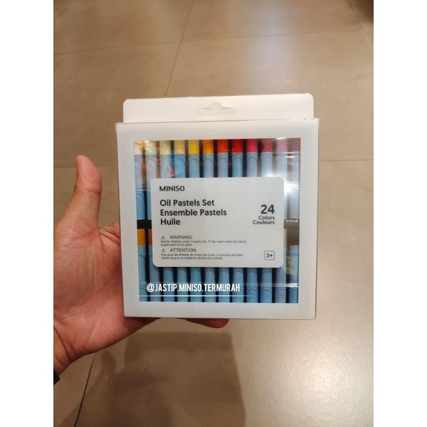 

MINISO Crayon Oil Pastels Set (isi 24 Colors)