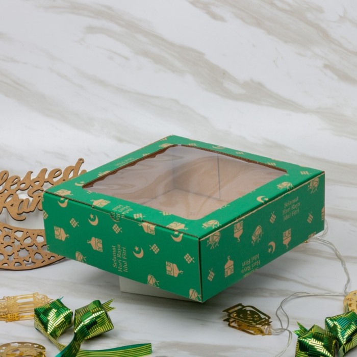

Kardus Kotak Pudding Mika Box Kemasan Hampers Lebaran Uk 22 X 22 X 7Cm 083