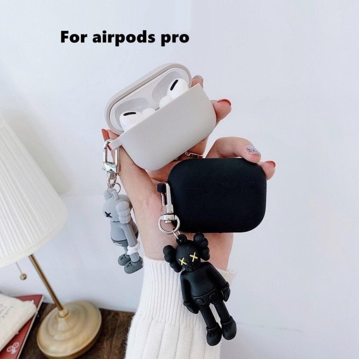 CASING APPLE AIRPODS PRO KAWS CHAIN CASING KAWS SOFT CASE PELINDUNG
