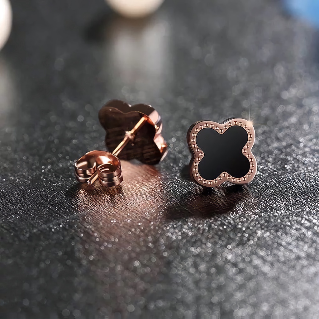 Anting Clover Kecil Titanium Anti Karat Black Dot Korean Earning