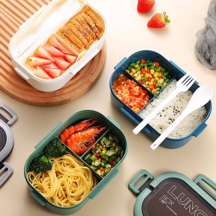 Kotak Makan / Kotak Bekal / Lunch Box 3 Sekat Bahan PP Berkualitas BPA Free Plus Alat Makan