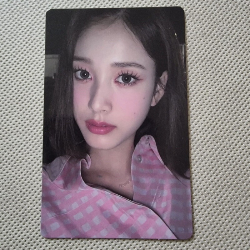 PC J WE NEED LOVE WEVERSE SHOP BENE POB BENEFIT SO BAD STAYC PHOTOCARD STAR TO A YOUNG CULTURE OFFIC