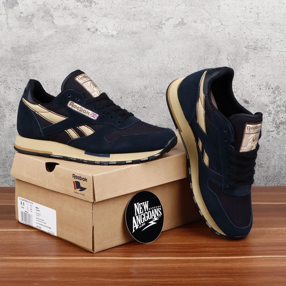 BIG SALE (Bonus Paperbag + Kaos Kaki + Tali) Sepatu Reebok Classic Leather Utility Suede Dress Blue 