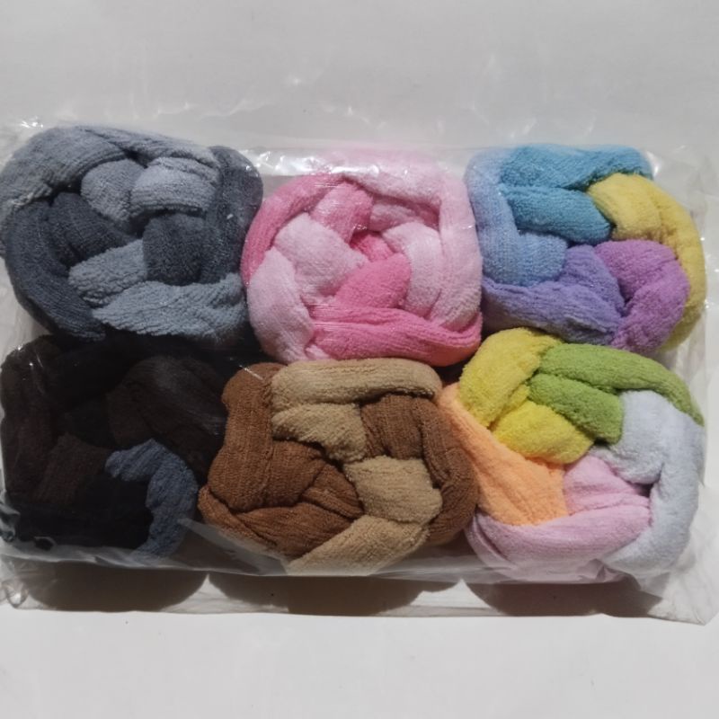 Ikat rambut handuk besar