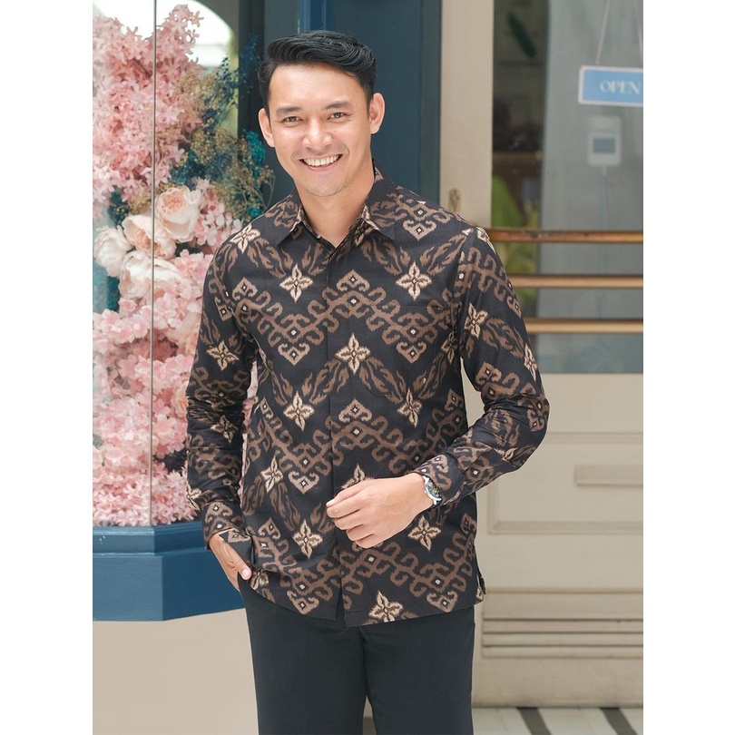 AZKANA BATIK - Batik Couple Kebaya Modern Ziva Kebaya Wisuda Kebaya Couple Lamaran Baju Pesta Murah Kebaya Tunangan Modern Kekinian Brokat Tulle Mutiara Premium Allsize Kemeja Pria Lengan Panjang Size M,L,XL