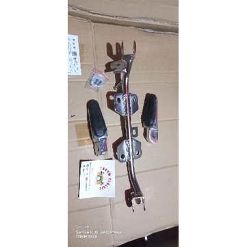 postep depan ducati /bostep satu set pinjakan ducati pnp cb gl mp