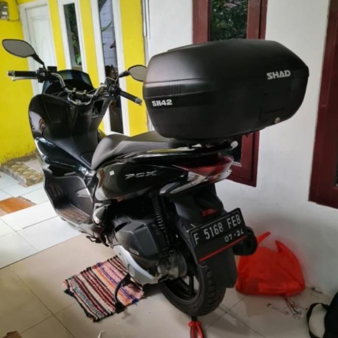 Box Top Box Motor Pcx-160 / Pcx-150 Shad-42 Paketan Tinggal Pasang