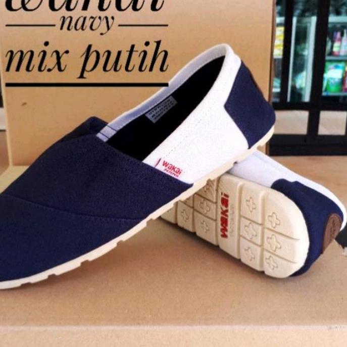 ✨Mall✨ Sepatu pria wanita slip on wakai Navy putih murah