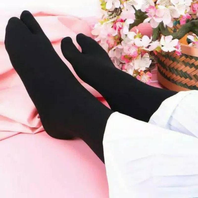 Kaos Kaki Jempol Muslimah Polos Cream Cokelat Hitam Abu Putih / Kaos Kaki Panjang Muslim Wanita Murah / TV-126