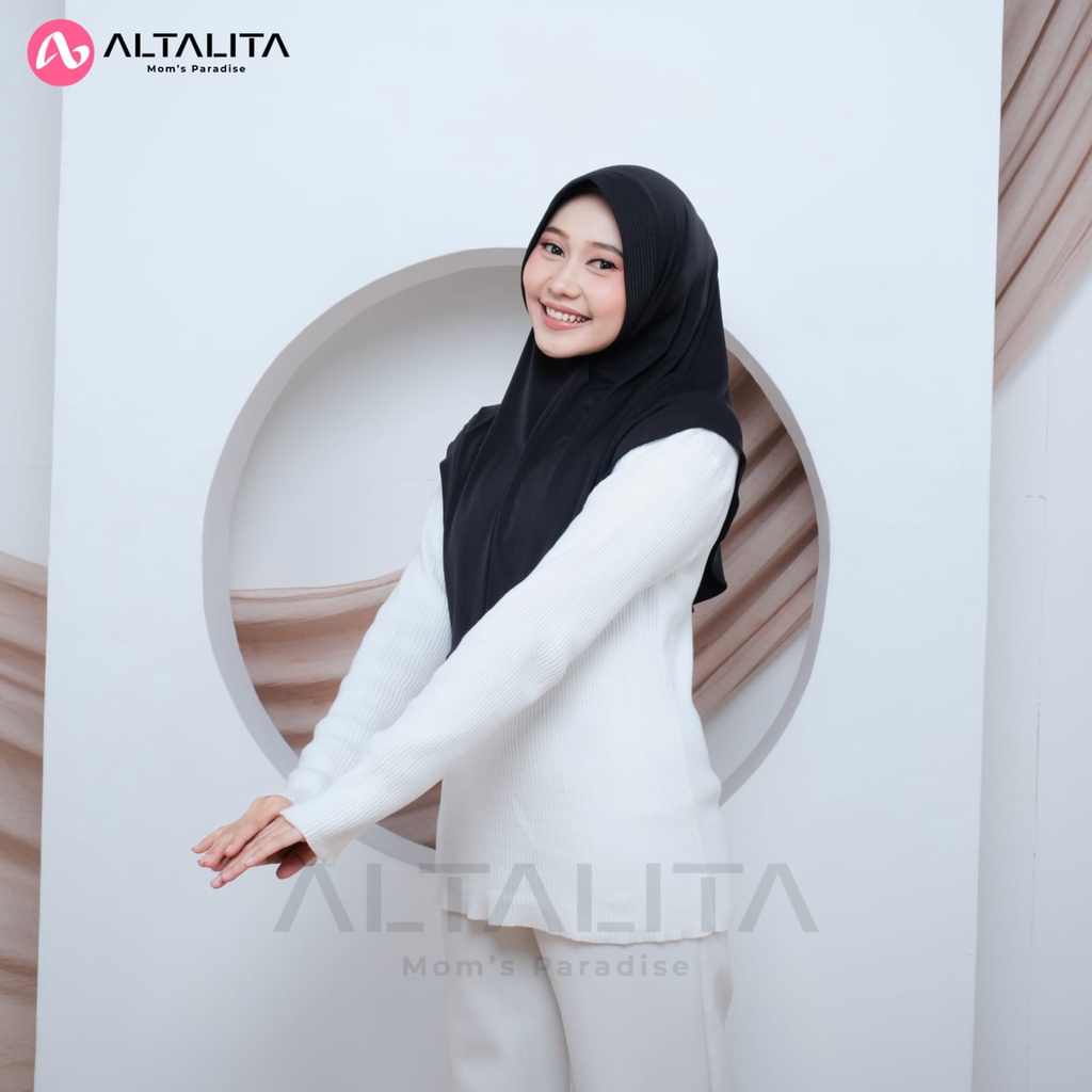 Altalita - Kerudung Bergo Qaila Penguin Jilbab Instan Hamidah Size M Menutup Dada Hijab Sport pet Tebal Bahan Jersey Premium Cocok Untuk Sekolah Olahraga Volly Futsal Senam dan Sehari-Hari