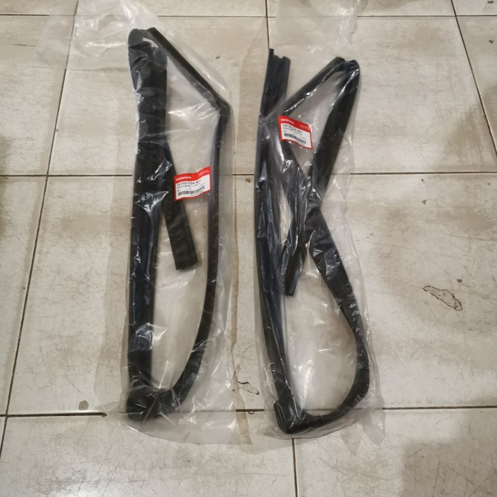 Karet Kaca / Run Chanel Pintu Belakang JAZZ GK5 2014-2021 Original