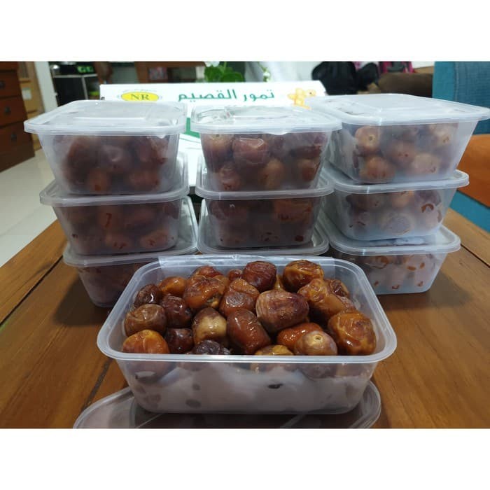 

Kurma Sukari 500gr Sukary Qassim 500gram kurma saudi basah tepak