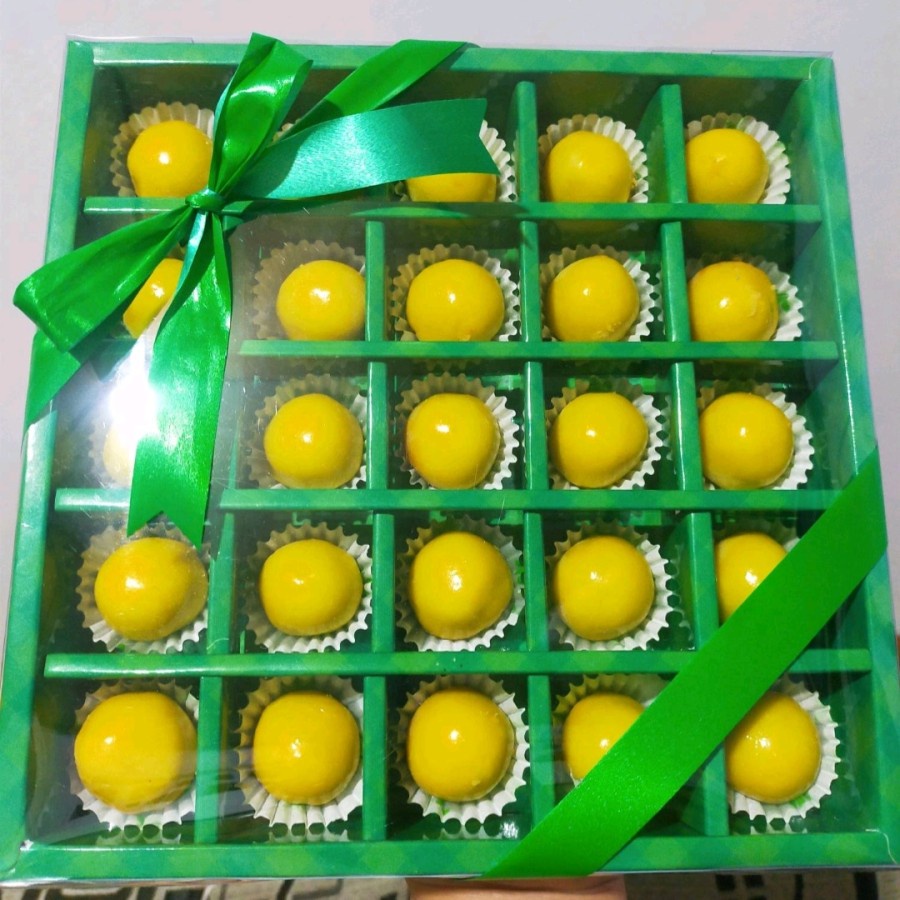 

Box nastar/brownies sekat 25 kotak natal imlek lebaran - Merah