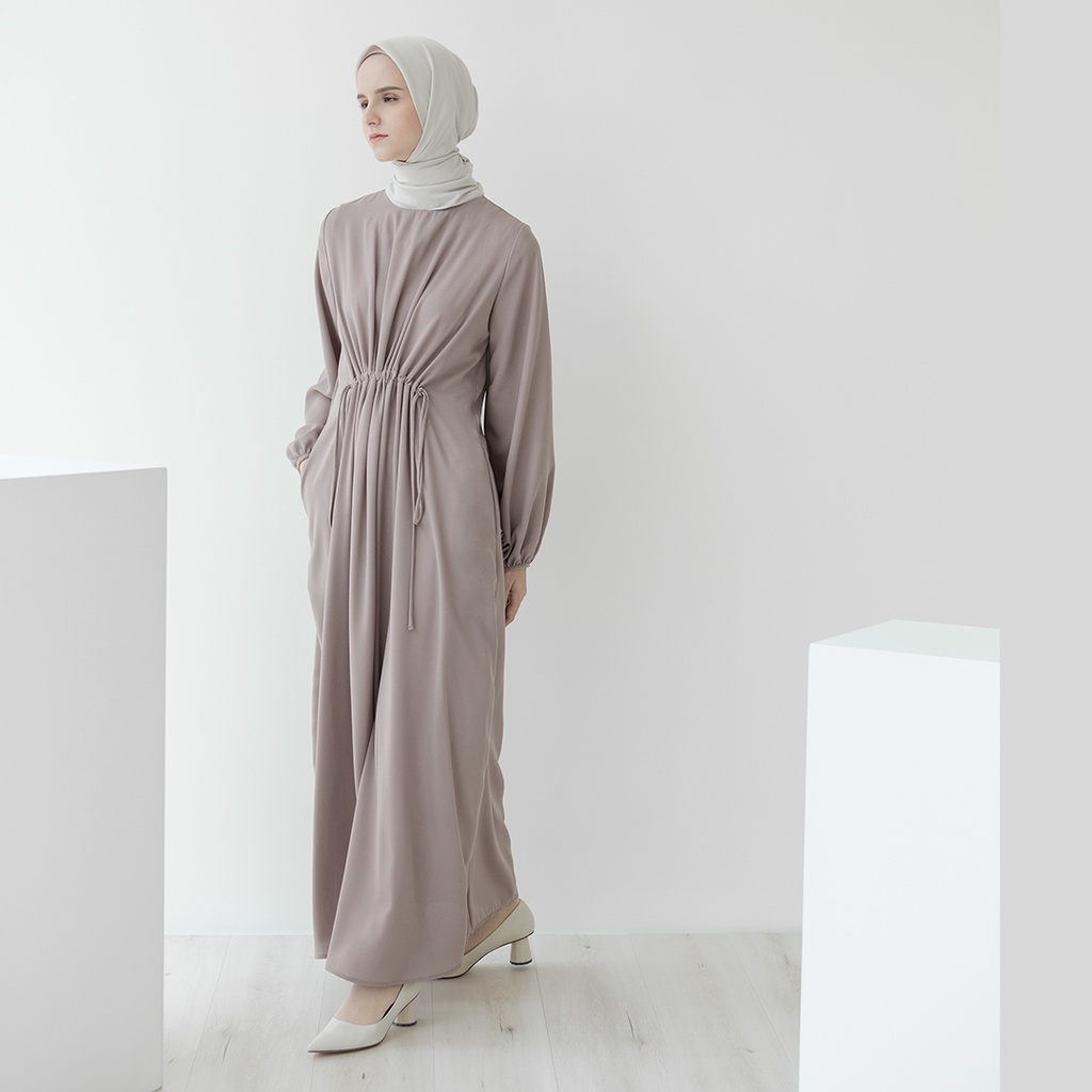 Adara by Aska Label - Gamis dress Muslim wanita kaftan lengan panjang bahan crepe warna hijau sage aloe, abu, beige coklat