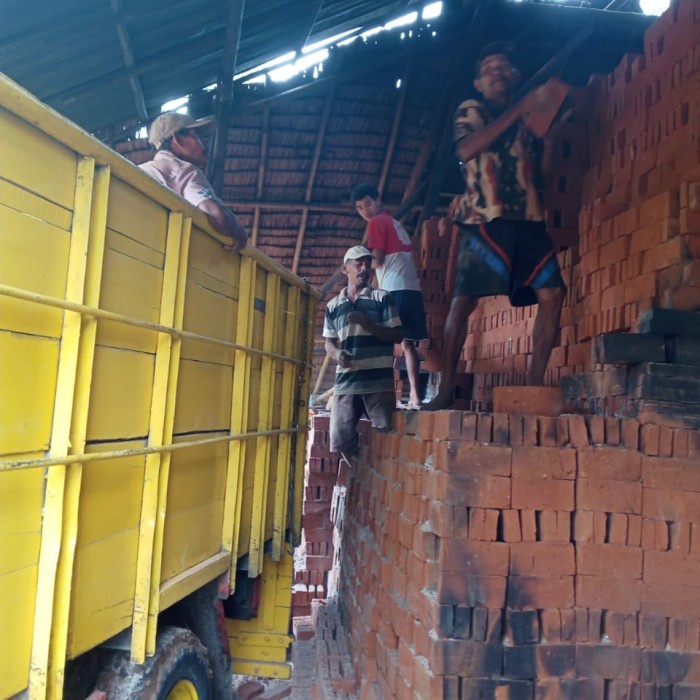 Terlaris Bata Merah Super