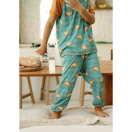 Bohopanna 1-10 Tahun Short Pajama Unisex  Setelan Piyama Anak Disney Chip n Dale Anak Laki Laki CBKS