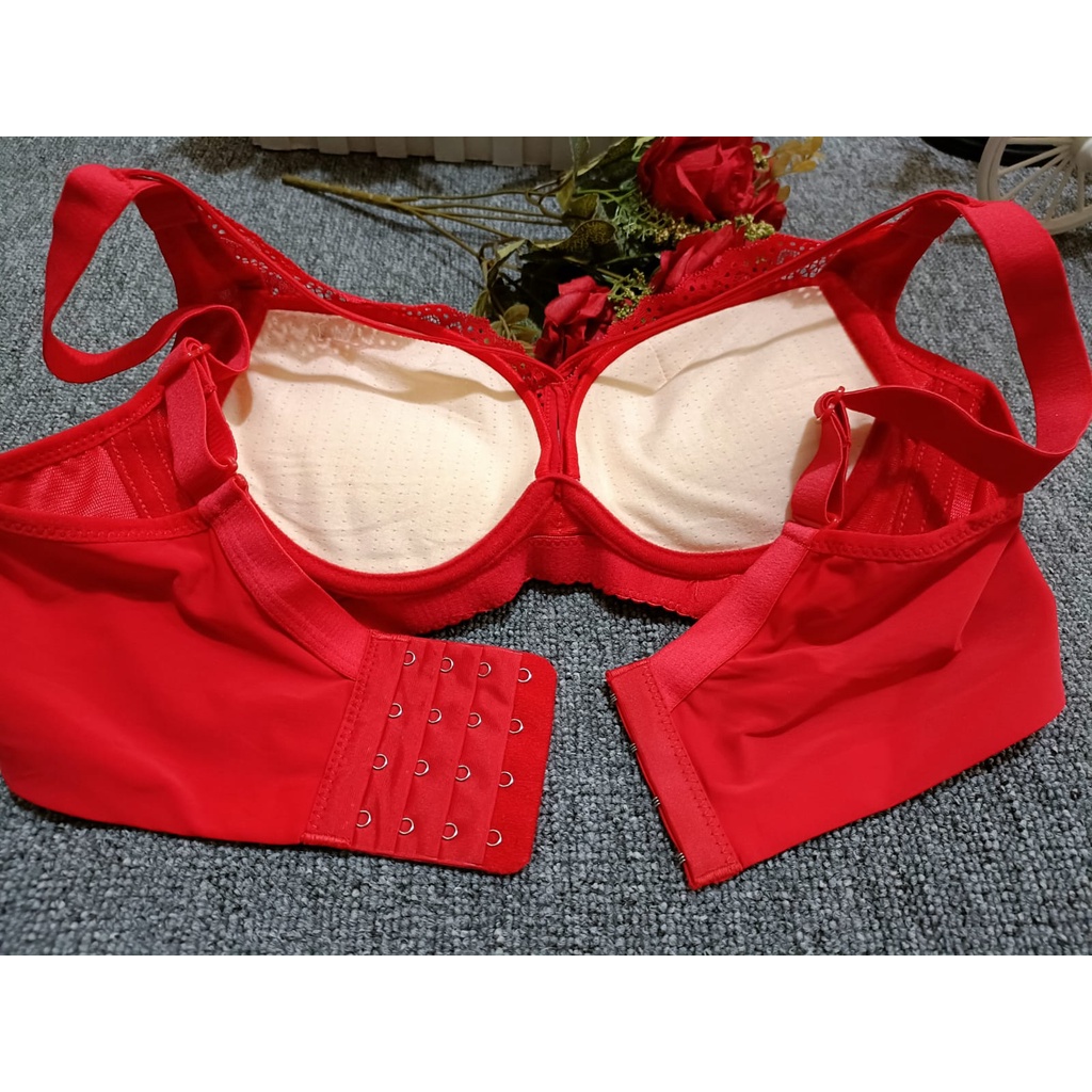 BRA / BH WANITA 137 ADA KAWAT BUSA SEDANG SIZE 34-40 KAIT 4 PAKAIAN DALAM WANITA IMPORT