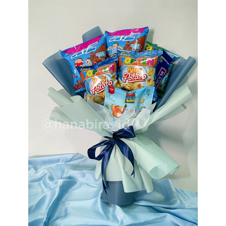 

Buket Snack Murah Meriah Free Kartu Ucapan/ Buket Snack Wisuda/ Buket Snack Ulang Tahun