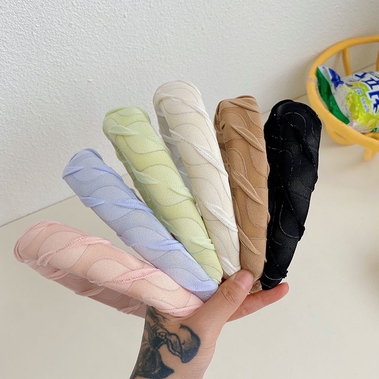 GIRLY WAVE PATTERNED KOREAN WOMEN SOFT COLOR PADDED WIDE CURLY LINE PATTERNED MOTIF BRIMMED HEADBAND HAIRBAND HAIR BAND/ BANDO BENDO BANDANA WANITA KOREA WARNA PASTEL TERANG TEBAL LEBAR AKSESORIS RAMBUT KAIN