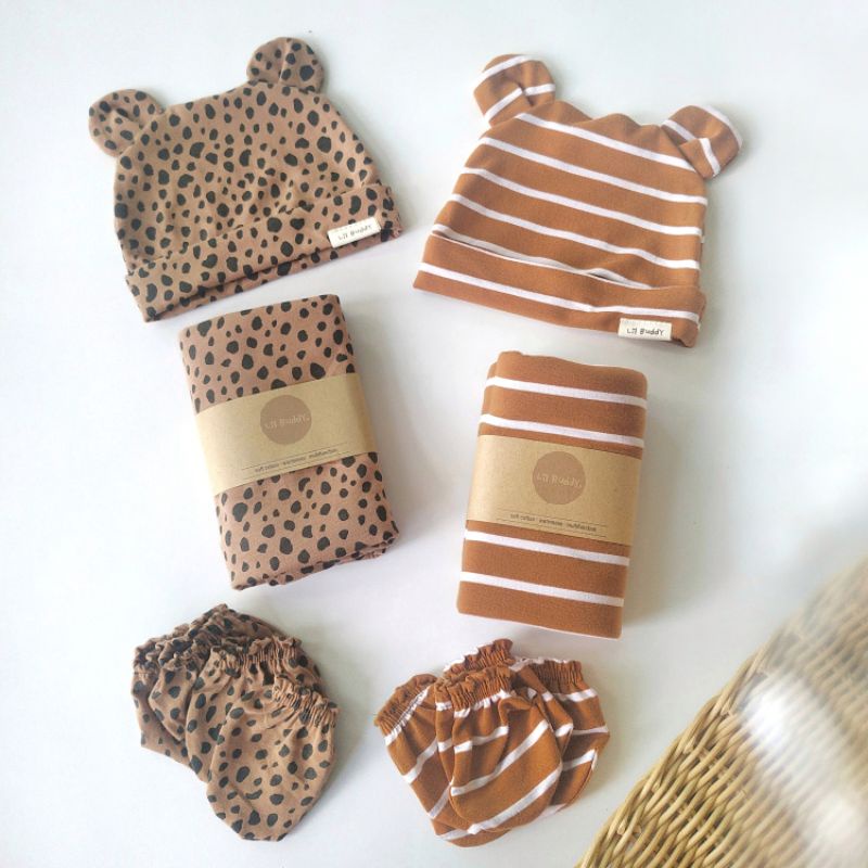 Newborn Set - bedong, topi, sarung tangan kaki