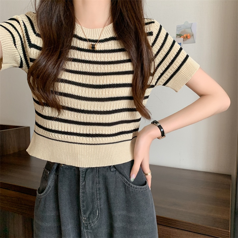 Korean style Kaos Rajut Knit Lengan Pendek Wanita Striped T-shirt