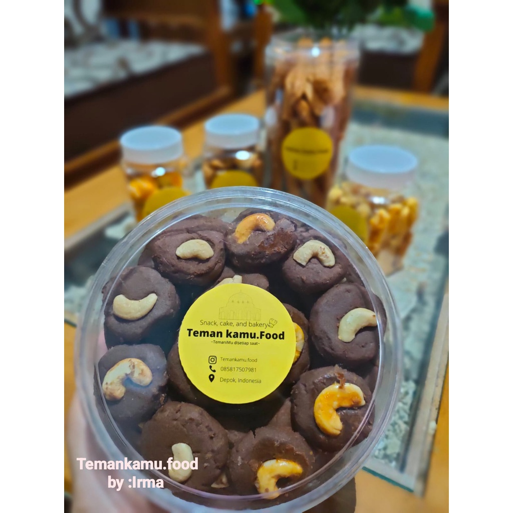 

choco almond cookies 250ml