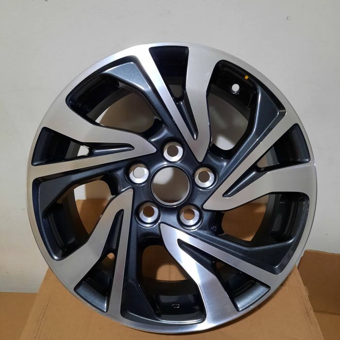 Terlaris Velg Innova Reborn Original Toyota