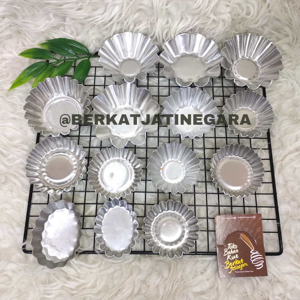 LOYANG PIE ANEKA MOTIF/ LOYANG PIE SURYA / 12 PCS