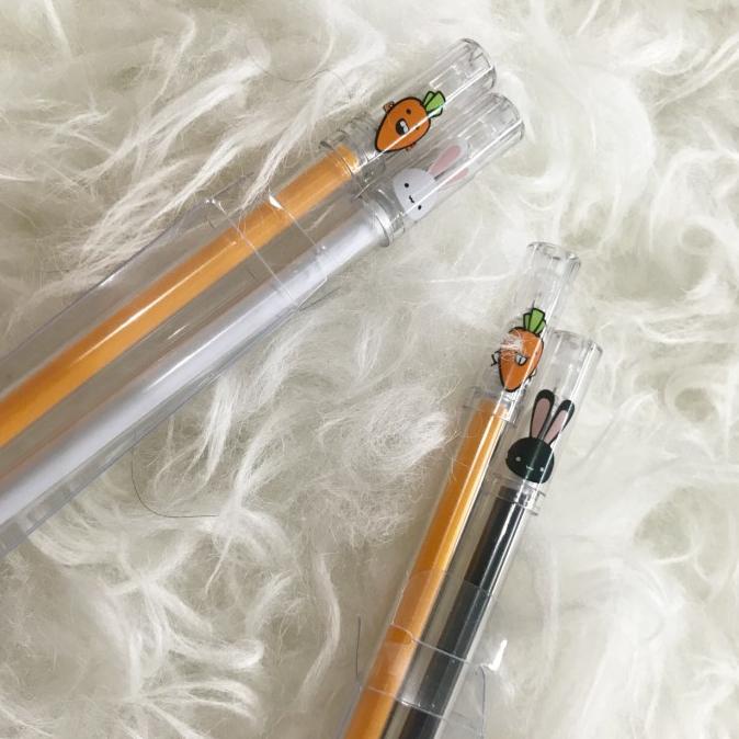 

pulpen couple rabbit