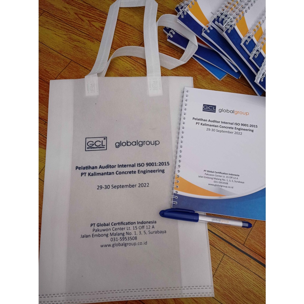 

SEMINARKIT, NOTE,PEN,TAS KILAT