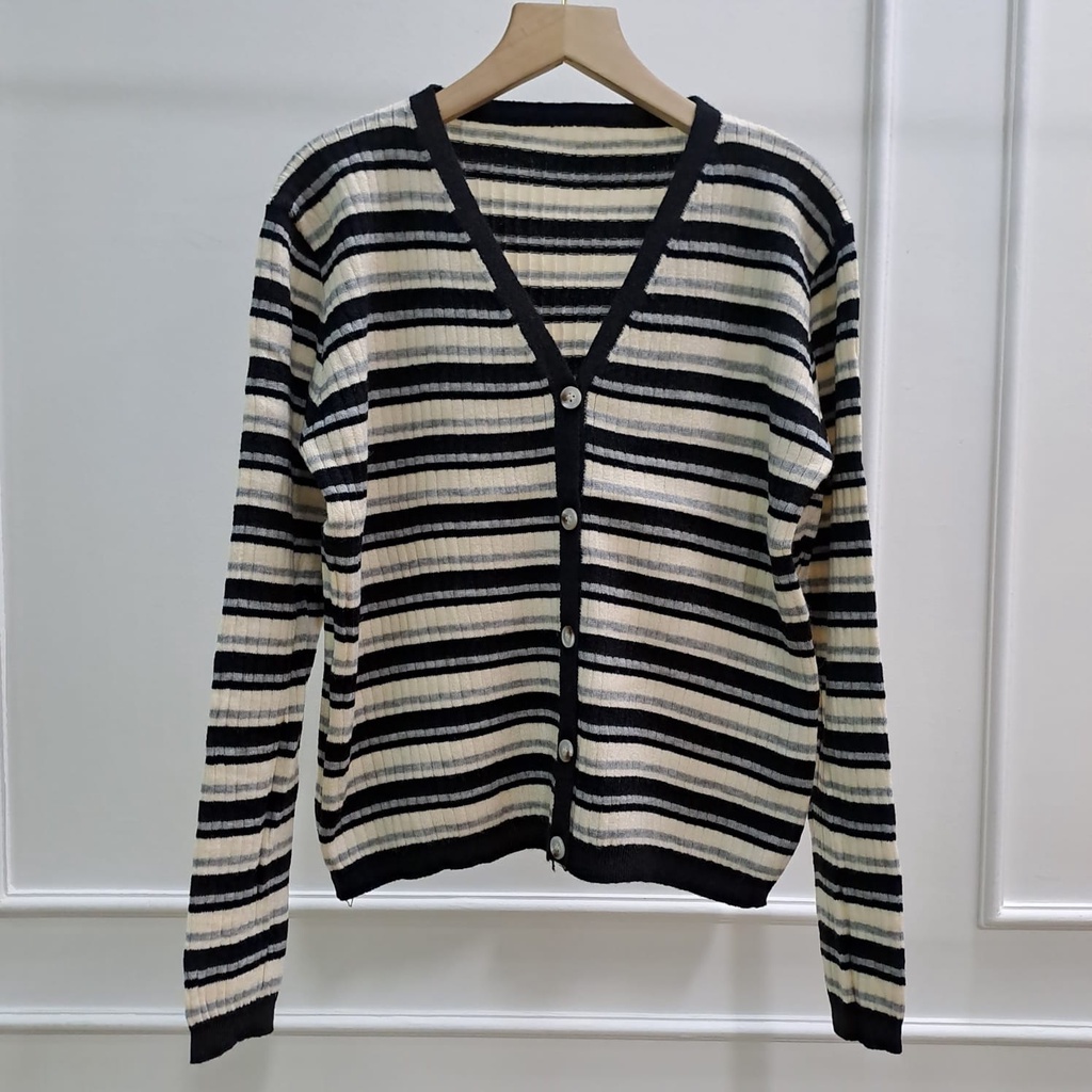 Sarah Cardi Stripes Two Tone - Cardigan Knit Korean Style - Atasan Wanita Rajut Import TM (19874-A)